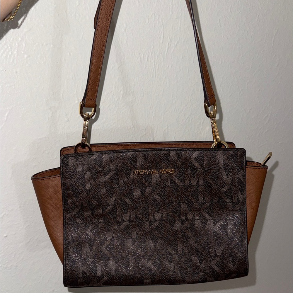 Michael Kors Signature Brown Shoulder Bag
